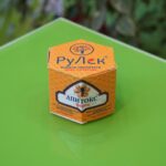 prikaz žutog pakovanja apitoks forte masti sa pčelinjim otrovom, 50g