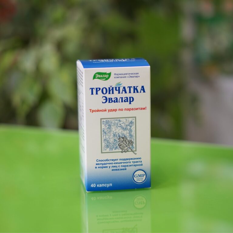 preparat protiv parazita u crevima - Trojčatka, u belo-plavom pakovanju od 40 kapsula