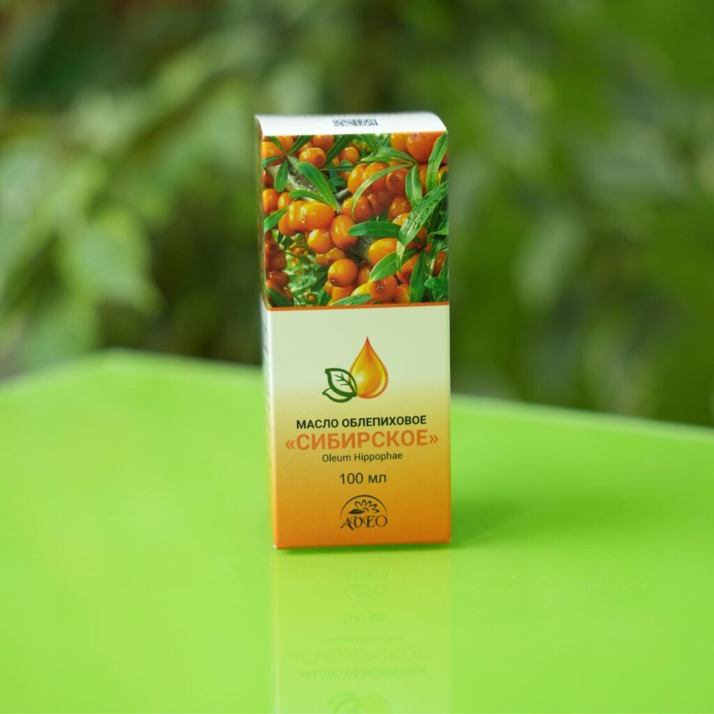 prikaz pakovanja od 100ml "Sibirsko" ulja pasjeg trna na zelenoj podlozi